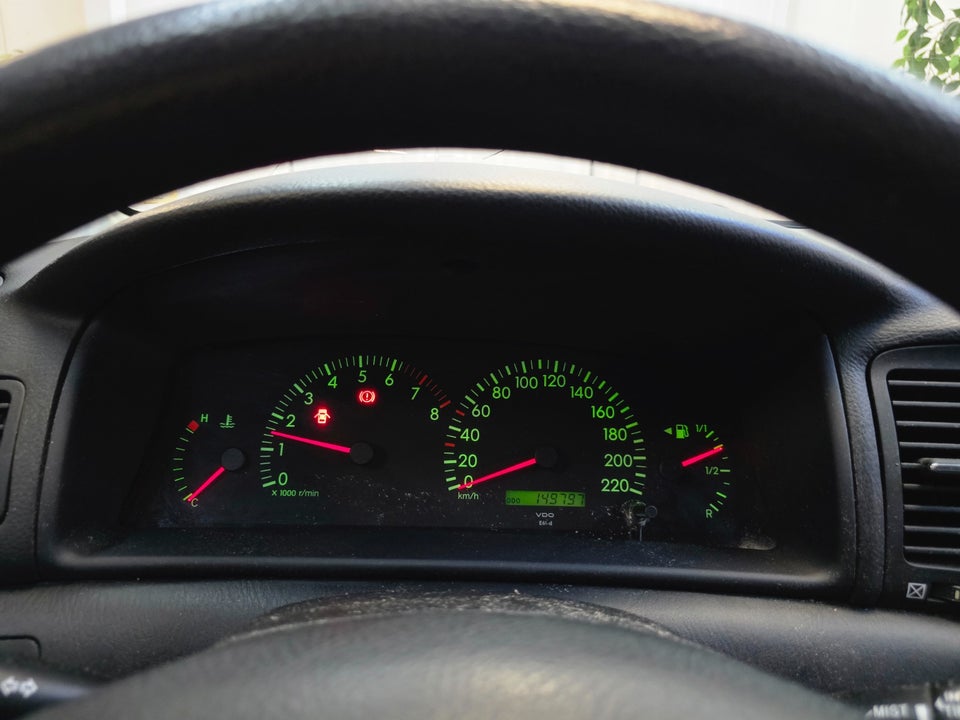 Toyota Corolla 1,6 Terra 5d