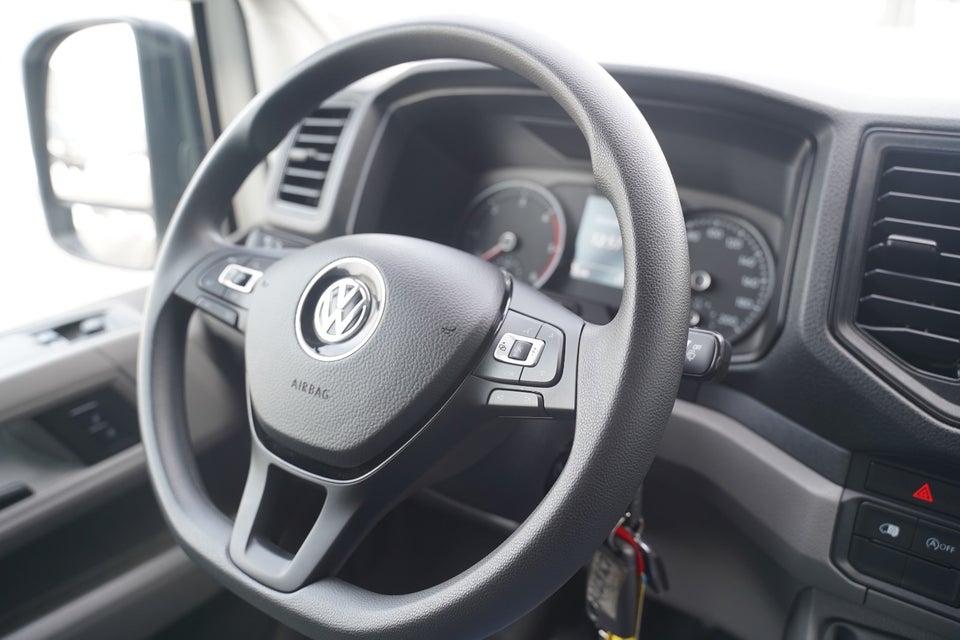 VW Crafter 35 2,0 TDi 140 Kassevogn L3H2