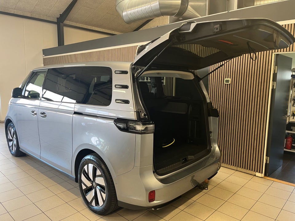 VW ID. Buzz 77 Life 75 Years Edition SWB 5d