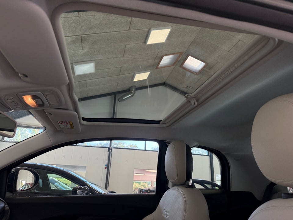 Fiat 500e 42 la Prima 3+1 4d