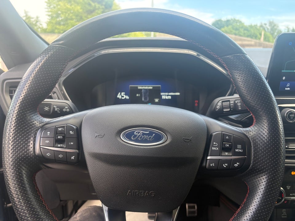 Ford Kuga 2,5 PHEV ST-Line CVT 5d