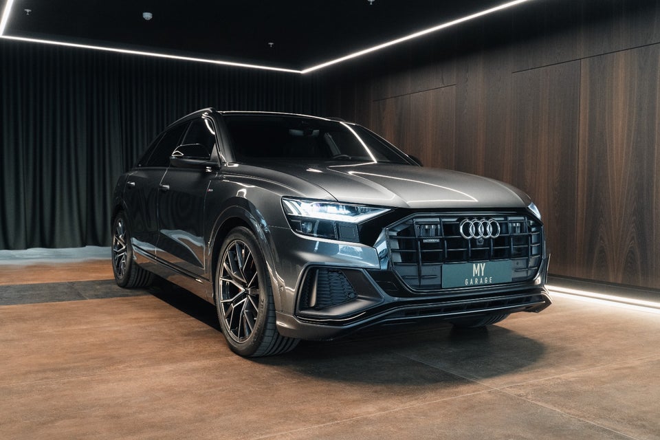 Audi Q8 50 TDi S-line quattro Tiptr. 5d