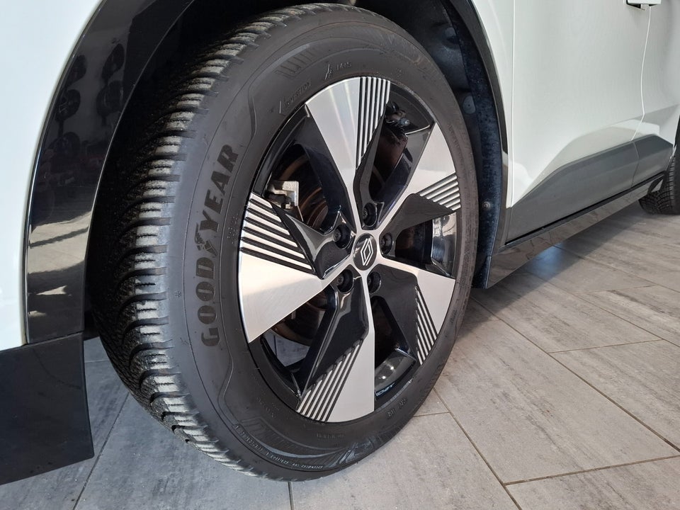 Renault Megane E-Tech 40 Equilibre 5d