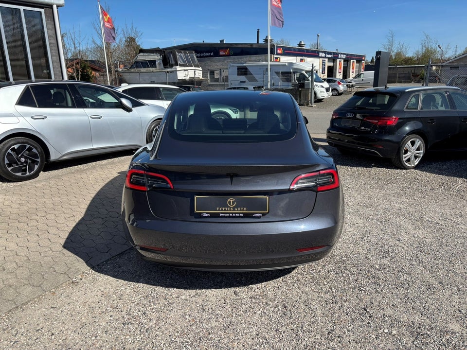 Tesla Model 3 Standard Range+ RWD 4d