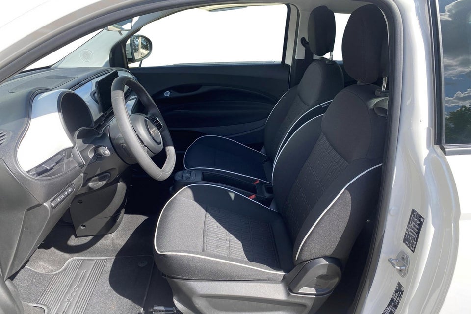 Fiat 500e 42 Icon 3d