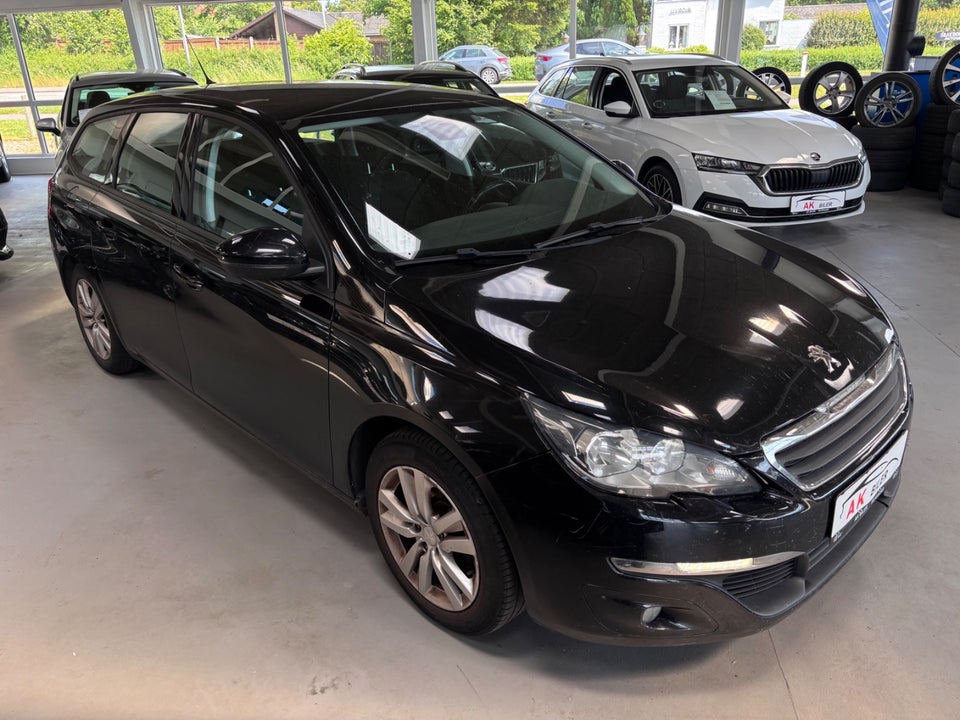 Peugeot 308 1,2 e-THP 110 Active SW 5d