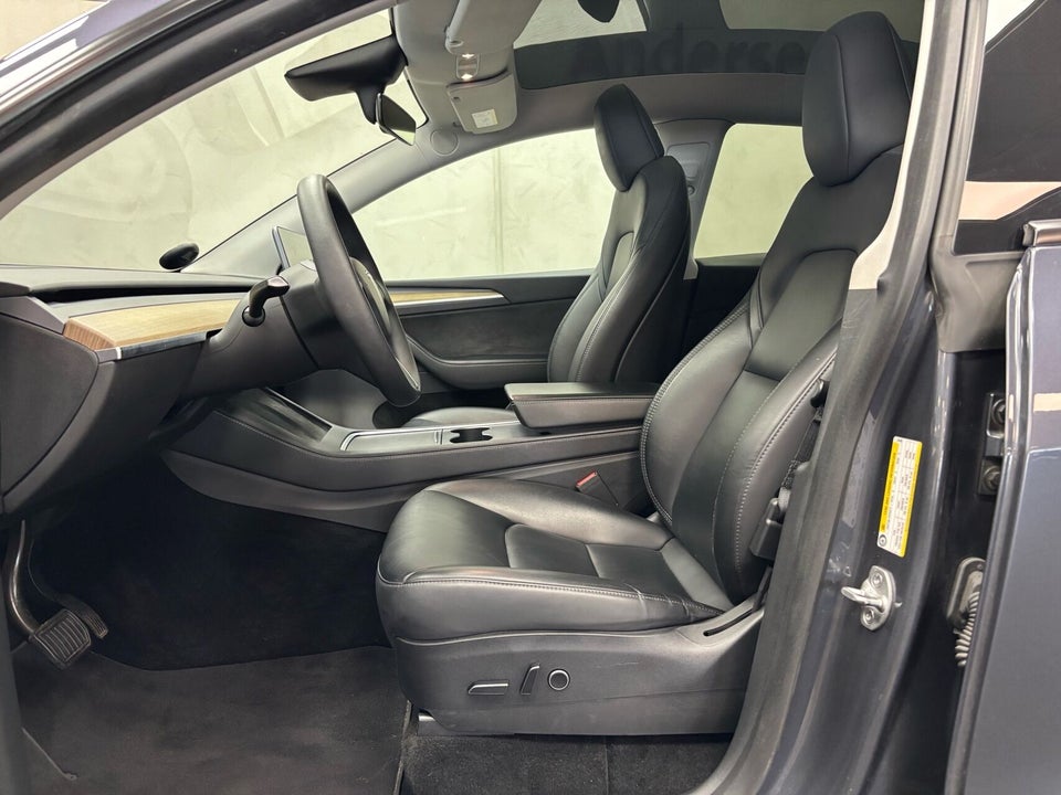 Tesla Model Y RWD 5d