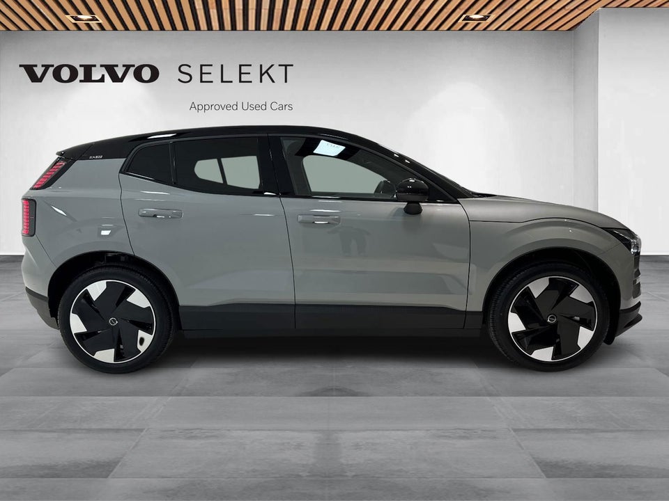 Volvo EX30 Extended Range Ultra 5d