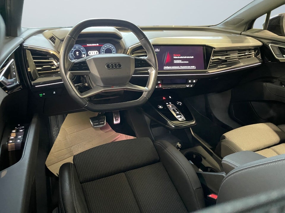 Audi Q4 e-tron 40 S-line 5d