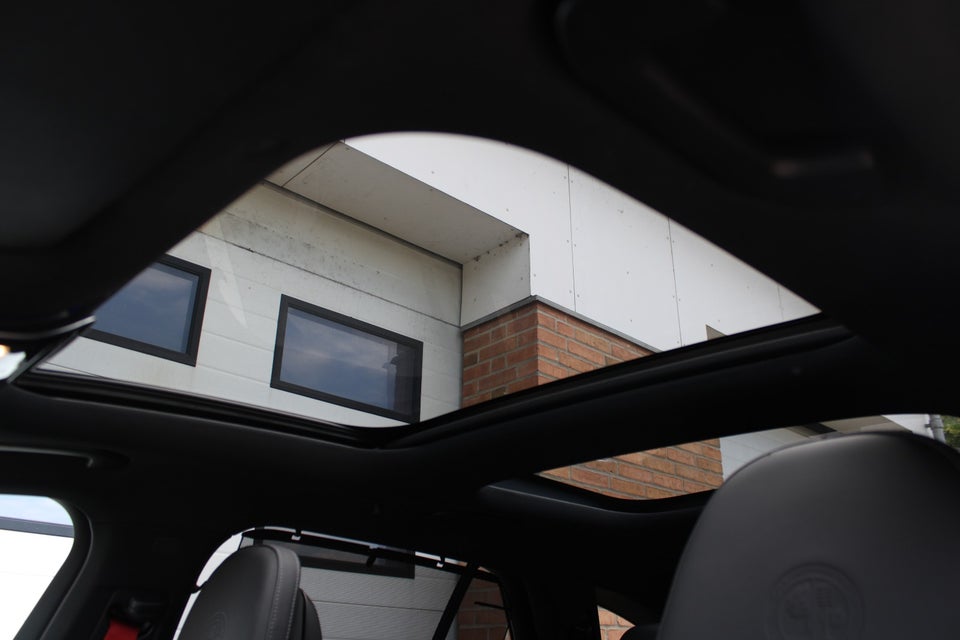 Mercedes E53 3,0 AMG Hybrid stc. aut. 4Matic+ 5d