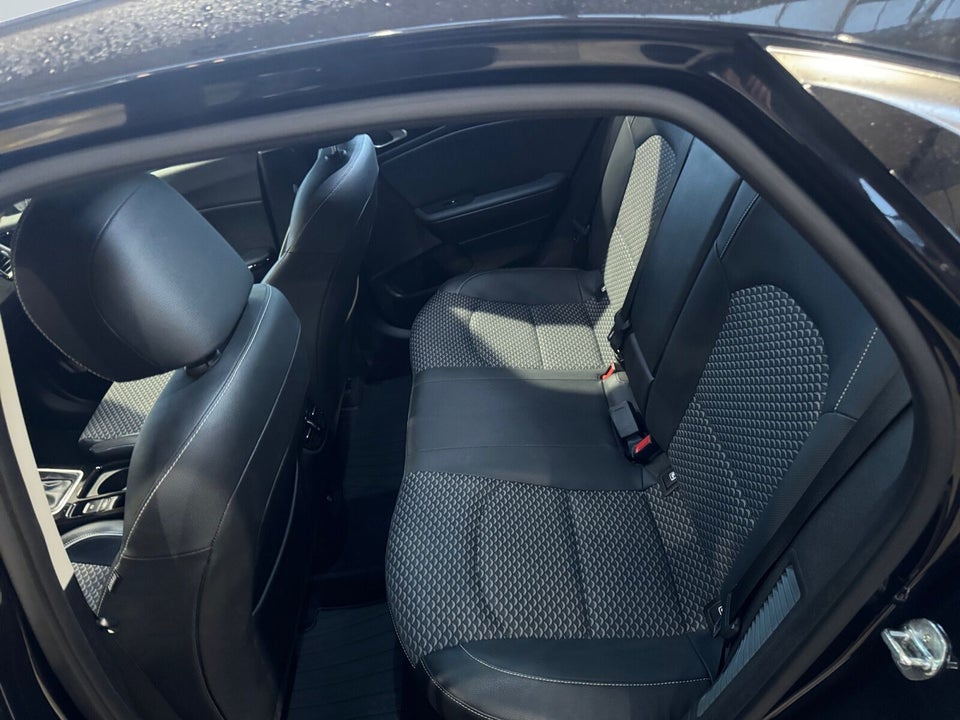 Kia XCeed 1,6 PHEV Upgrade DCT 5d