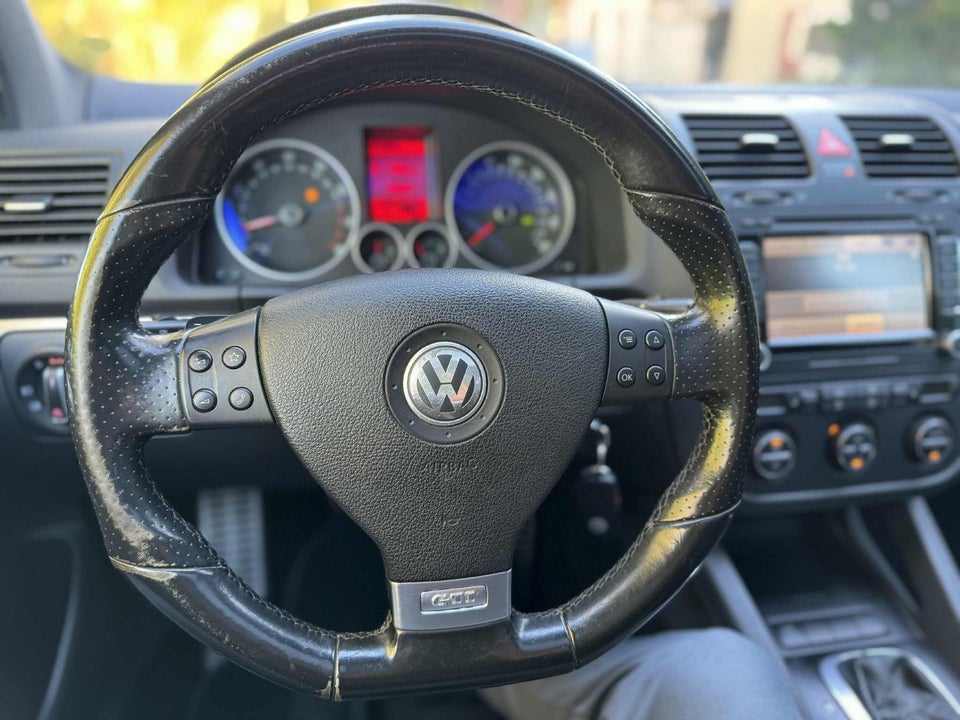 VW Golf V 2,0 GTi DSG 5d