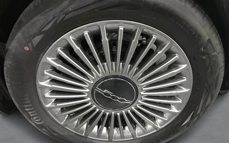 Fiat 500e 42 Icon 3d