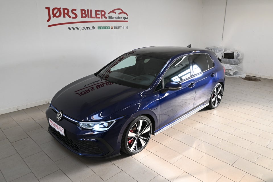 VW Golf VIII 1,4 GTE DSG 5d