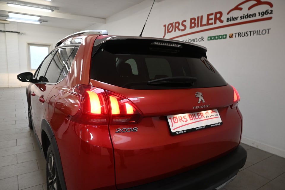 Peugeot 2008 1,6 BlueHDi 100 Allure 5d