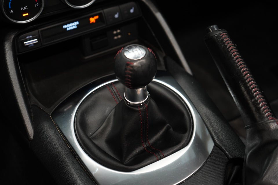 Mazda MX-5 2,0 SkyActiv-G 160 RF Sport 2d