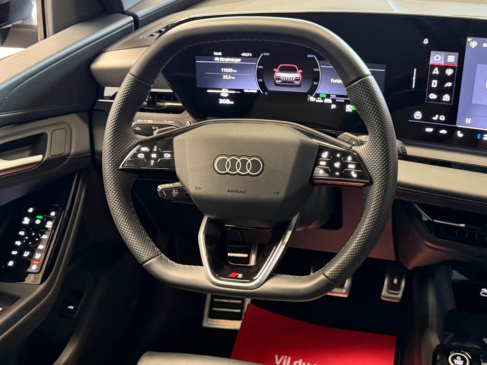 Audi Q6 e-tron S-line quattro 5d