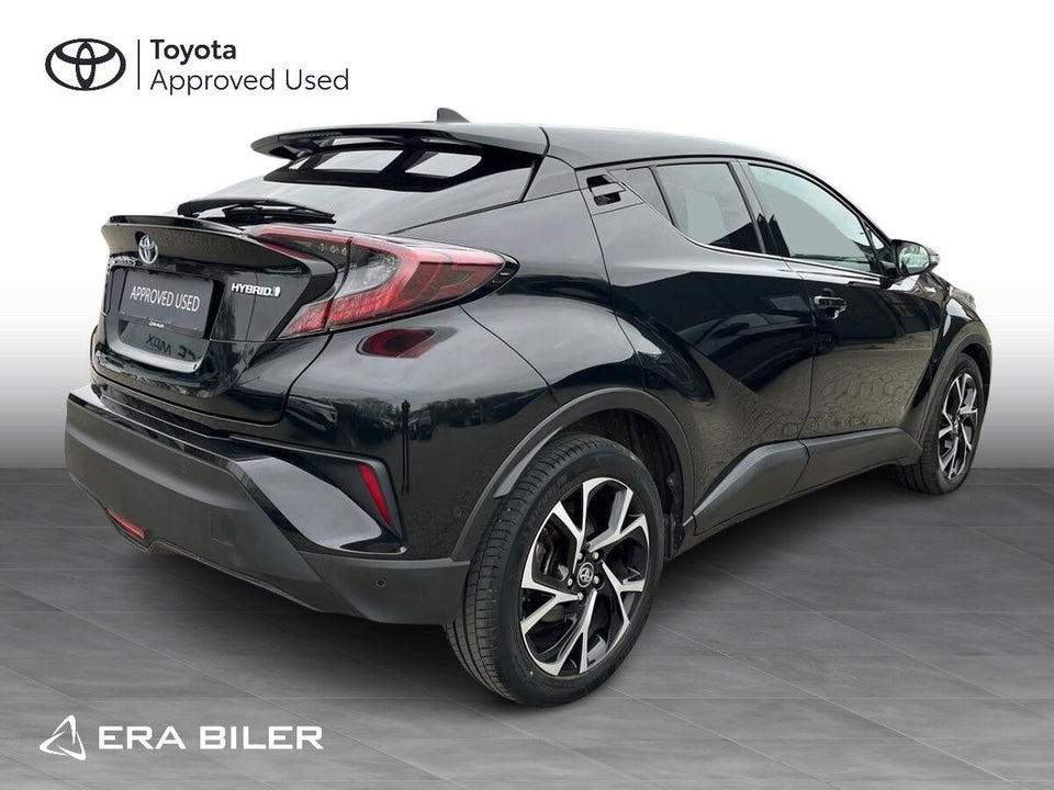Toyota C-HR 1,8 Hybrid Premium Selected CVT 5d