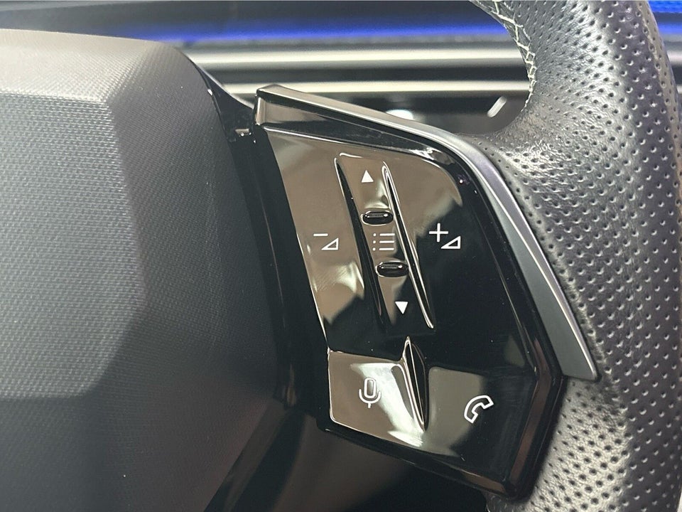 Peugeot e-5008 77 GT Pack 7prs 5d