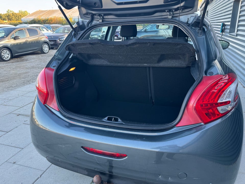 Peugeot 208 1,0 VTi Active 5d