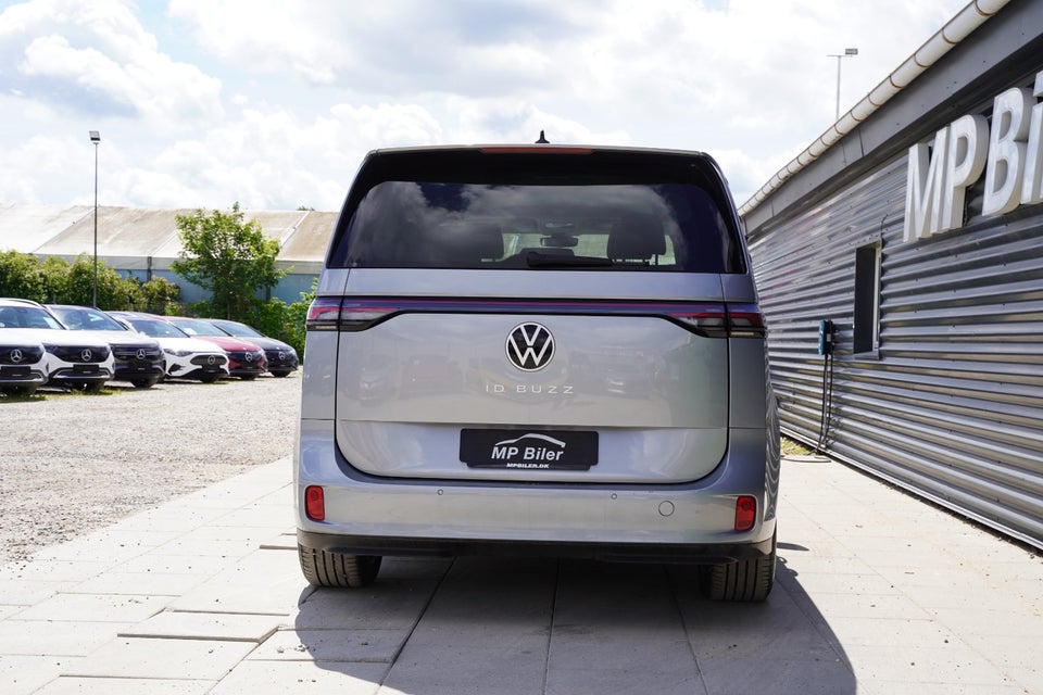 VW ID. Buzz 77 Pro Design SWB 5d