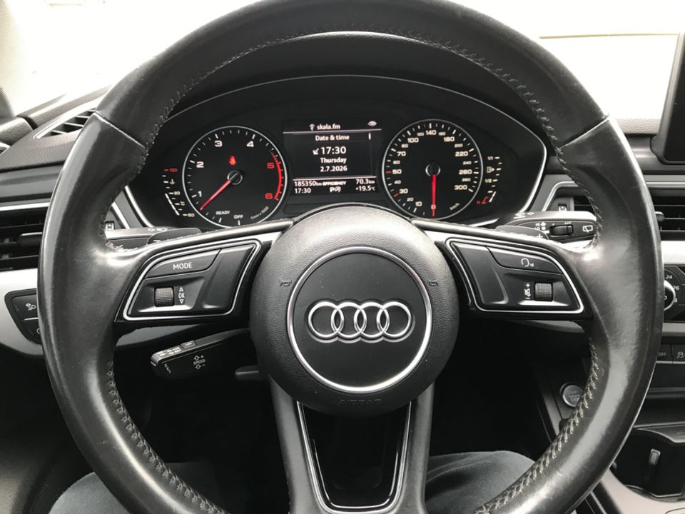 Audi A4 3,0 TDi 218 Sport Avant quattro S-tr 5d