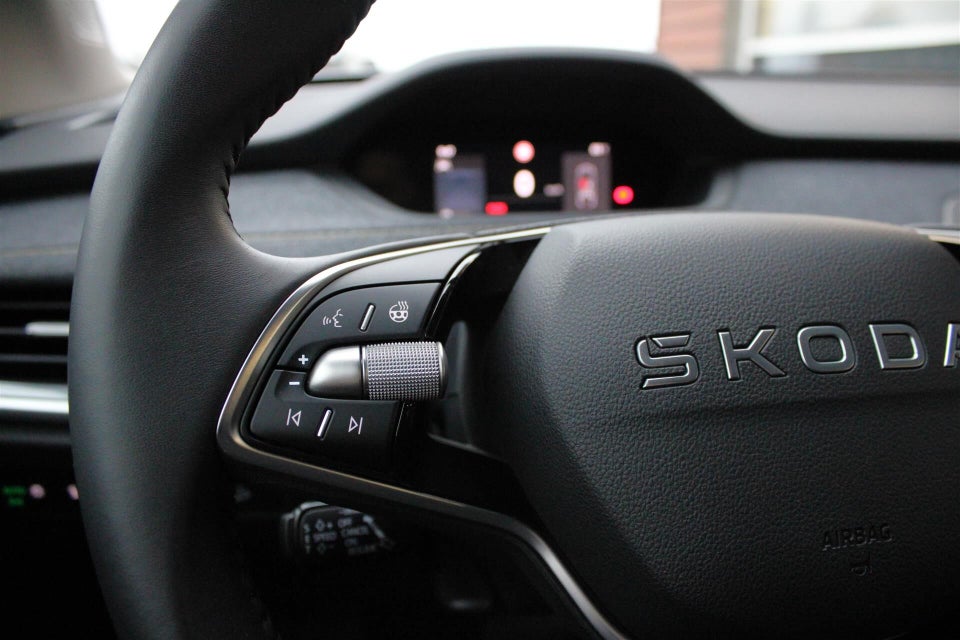 Skoda Elroq 85 iV Loft 5d