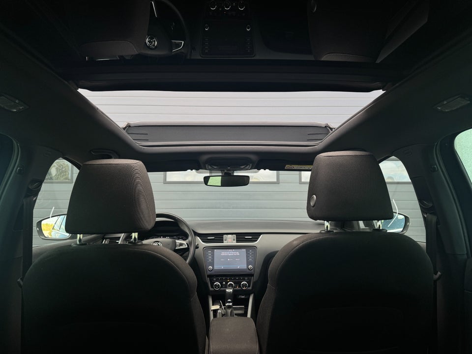 Skoda Octavia 2,0 TDi 150 Style Combi DSG 5d