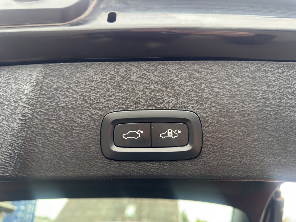 Volvo XC40 P6 ReCharge Core 5d