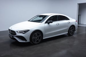 Mercedes CLA250 e, modelår 2024, 3,000 km