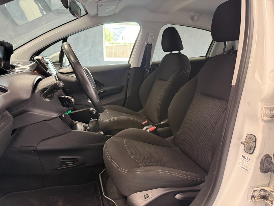 Peugeot 208 1,6 BlueHDi 100 Active 5d