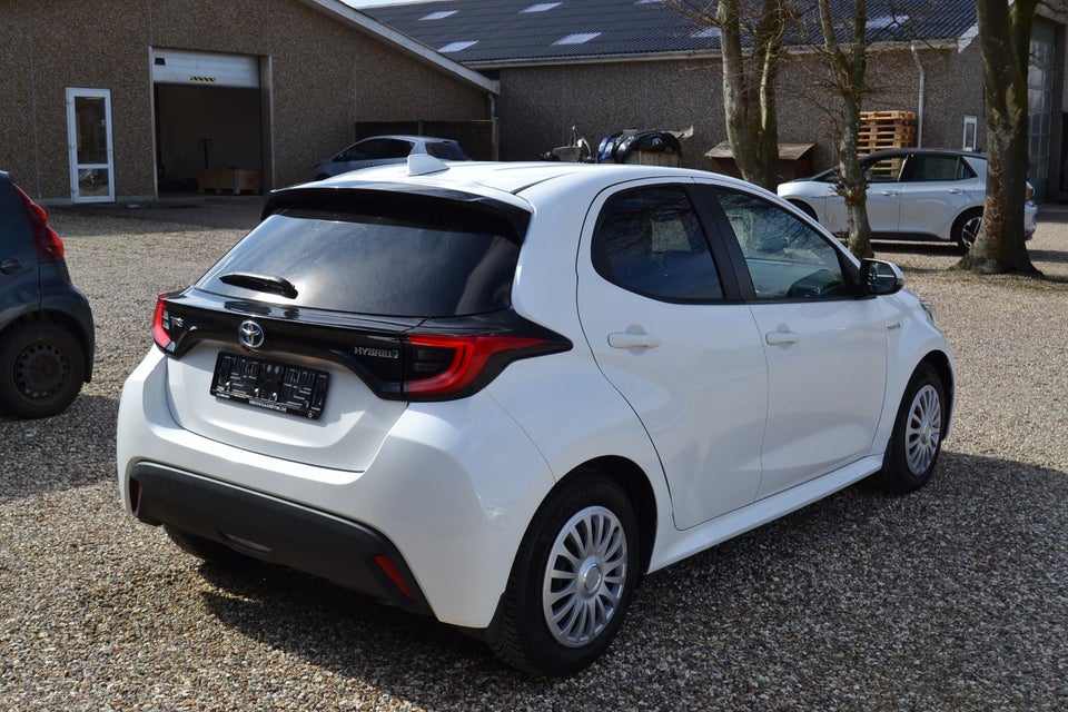 Toyota Yaris 1,5 Hybrid H3 Vision e-CVT 5d
