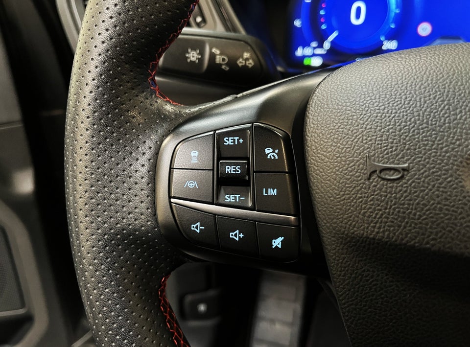 Ford Kuga 2,5 PHEV ST-Line X CVT 5d