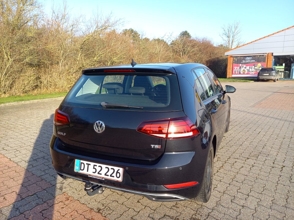 VW Golf VII 1,4 TSi 125 Highline 5d