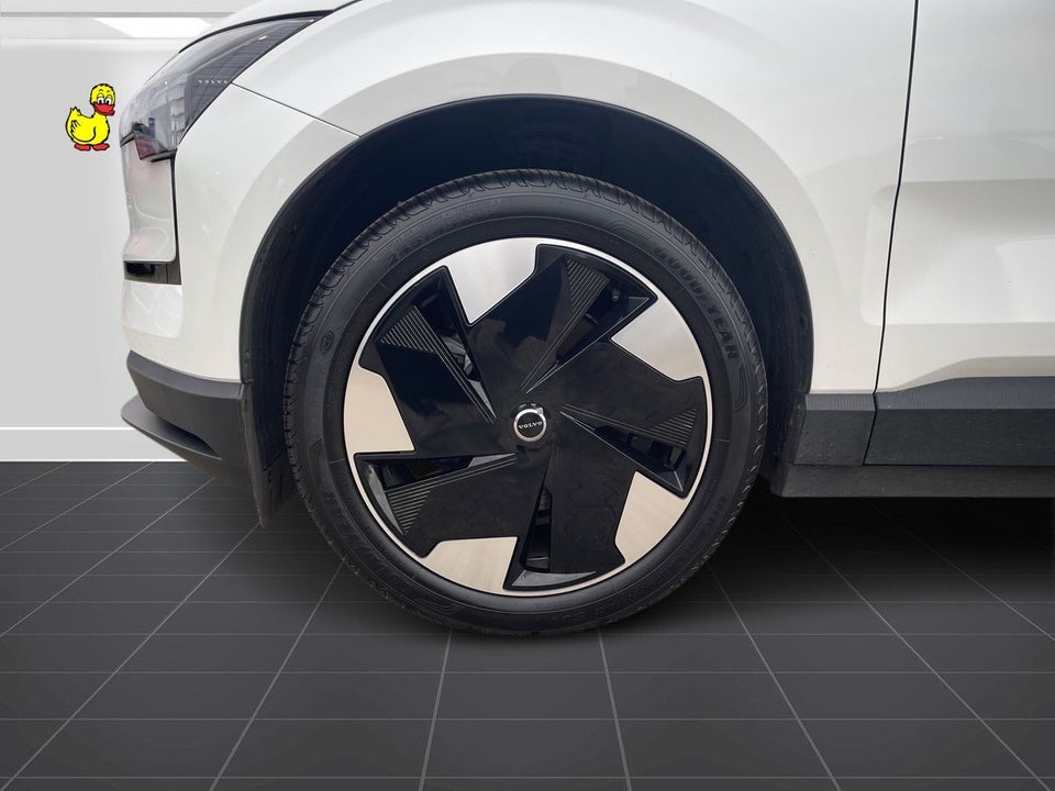 Volvo EX30 Extended Range Plus 5d