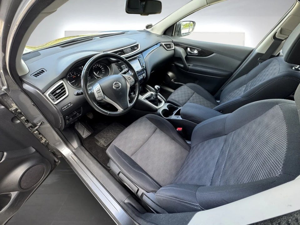 Nissan Qashqai 1,2 Dig-T 115 Acenta 5d