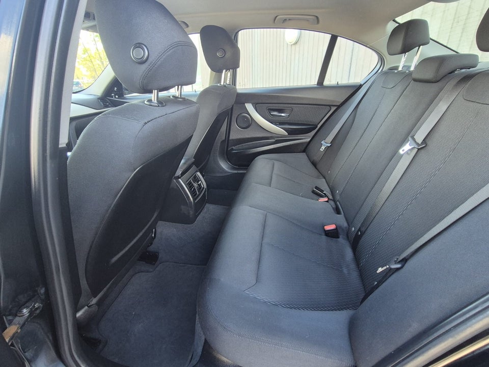 BMW 320d 2,0 aut. 4d