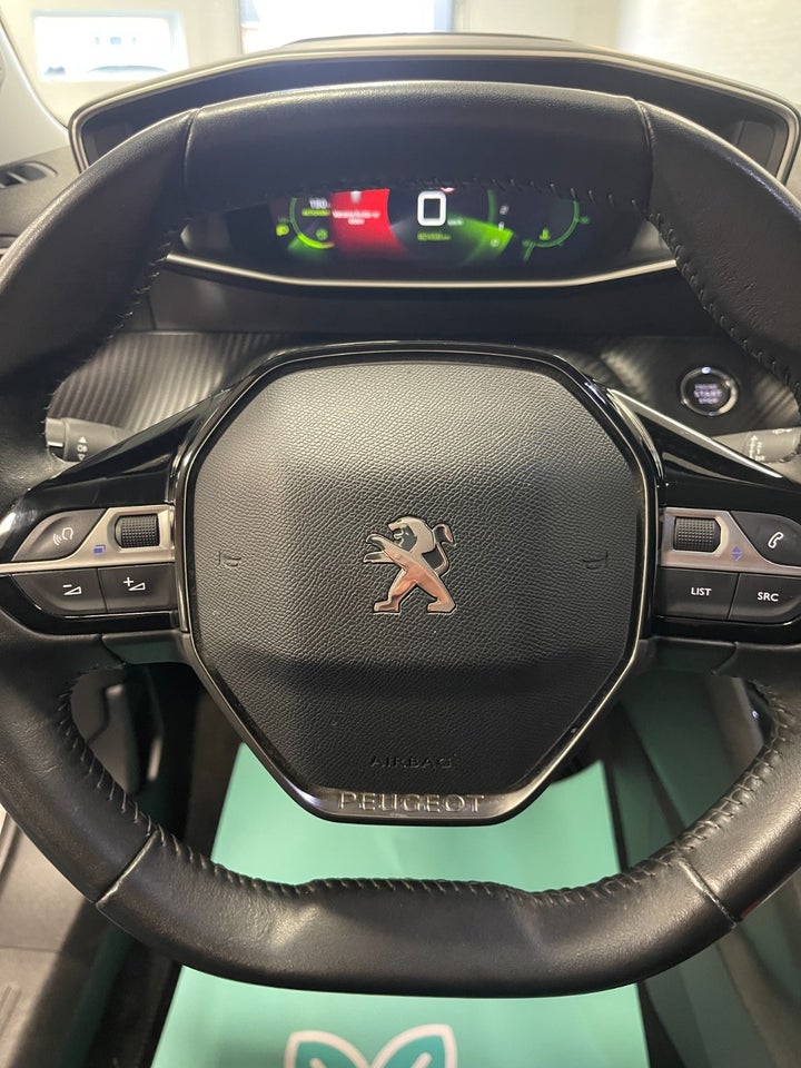 Peugeot 2008 1,2 PureTech 130 Allure 5d