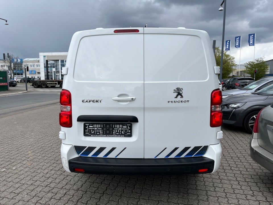 Peugeot Expert 2,0 BlueHDi 122 L2 Sport EAT8 Van