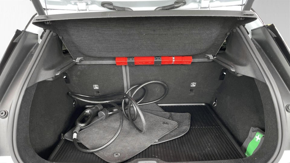 Volvo EX30 Extended Range Plus 5d