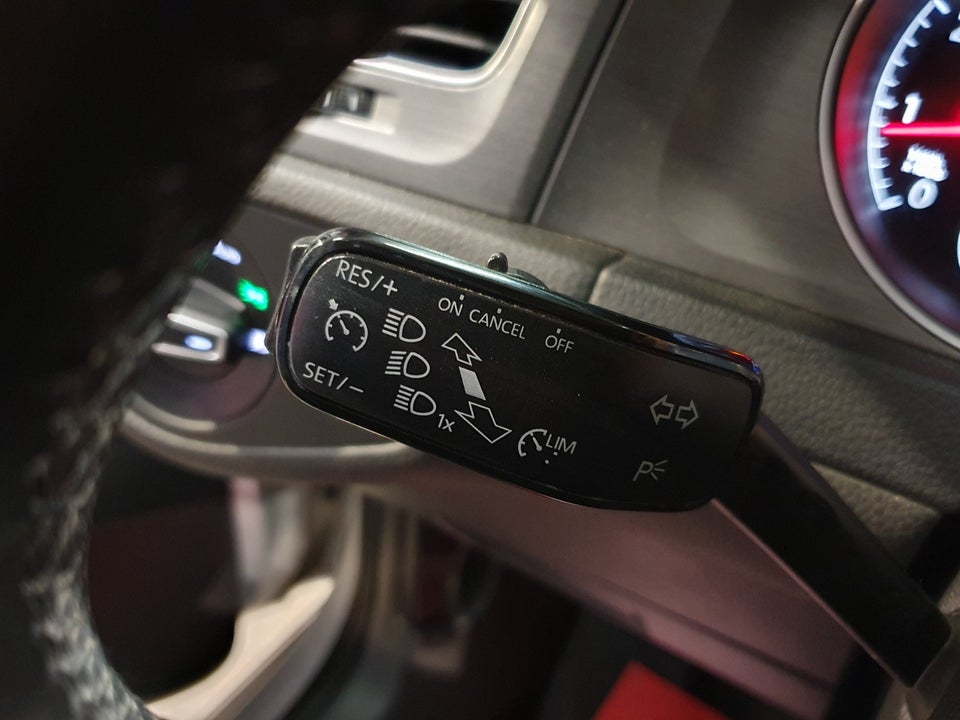 VW Golf VII 1,4 TSi 122 Comfortline BMT 5d