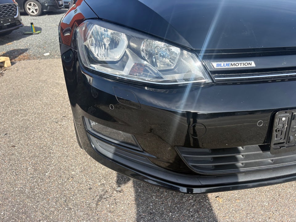 VW Golf VII 1,6 TDi 110 BlueMotion Variant 5d