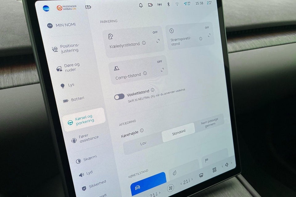 NIO ET5 75 Standard Range 4d
