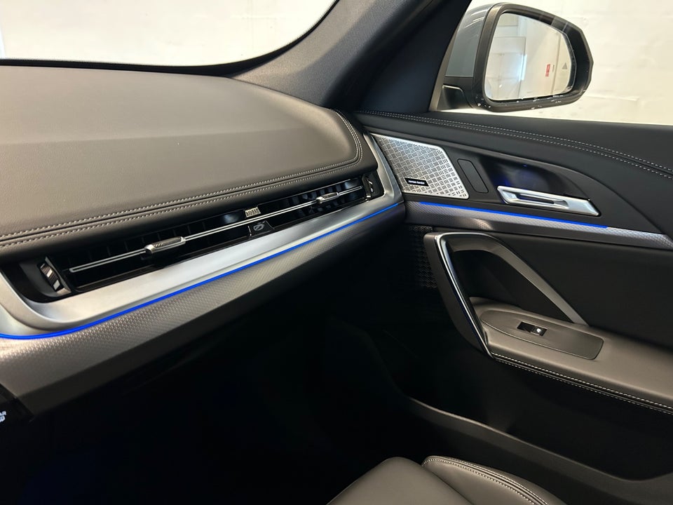 BMW iX1 xDrive30 Fully Charged M-Sport 5d