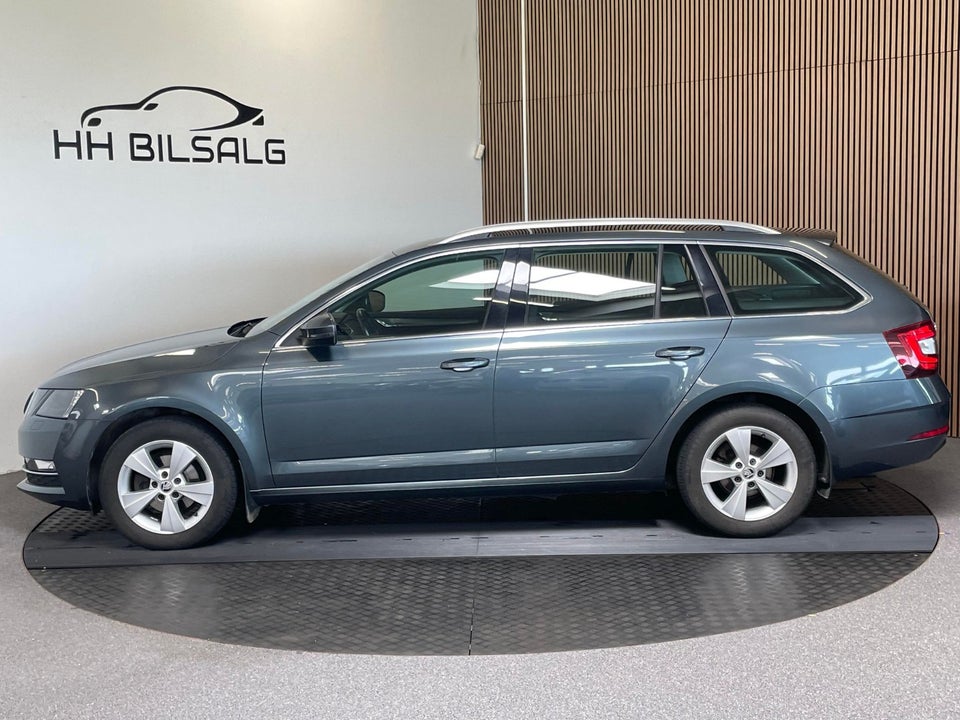 Skoda Octavia 1,6 TDi 115 Ambition Combi DSG 5d