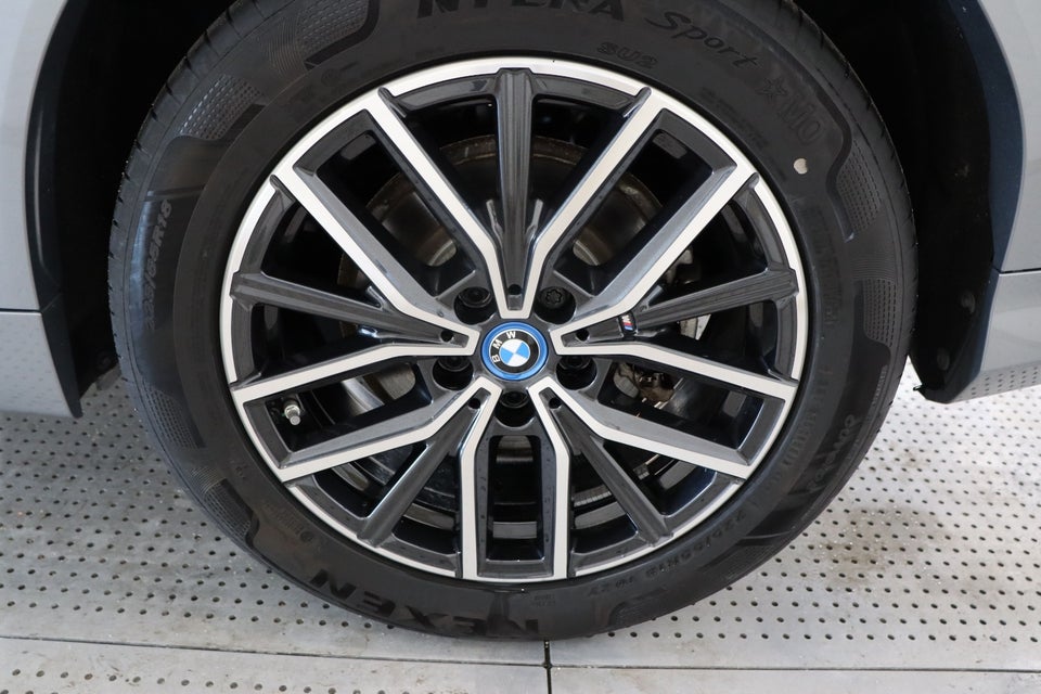 BMW iX2 eDrive20 M-Sport 5d