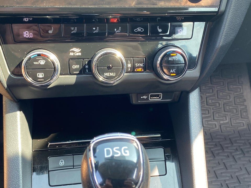 Skoda Octavia 2,0 TDi 150 Celebration+ Combi DSG 5d