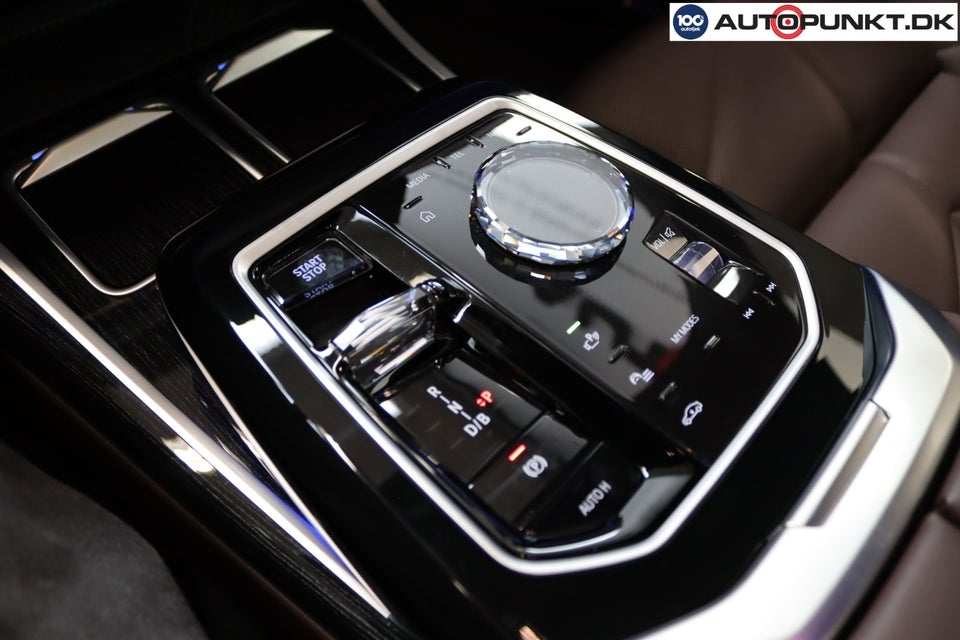 BMW i7 eDrive50 M-Sport 4d