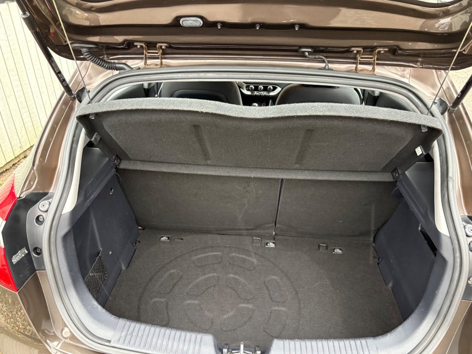 Kia Rio 1,2 CVVT Style+ 5d