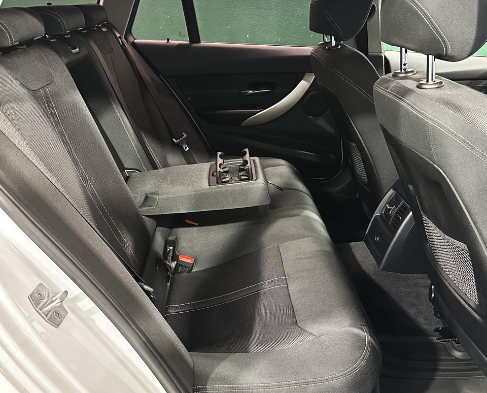 BMW 330i 2,0 Touring M-Sport aut. 5d